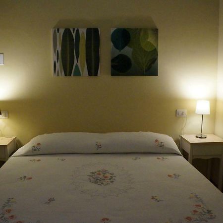 Il Vicolo 48 Bed and Breakfast Pesaro Buitenkant foto