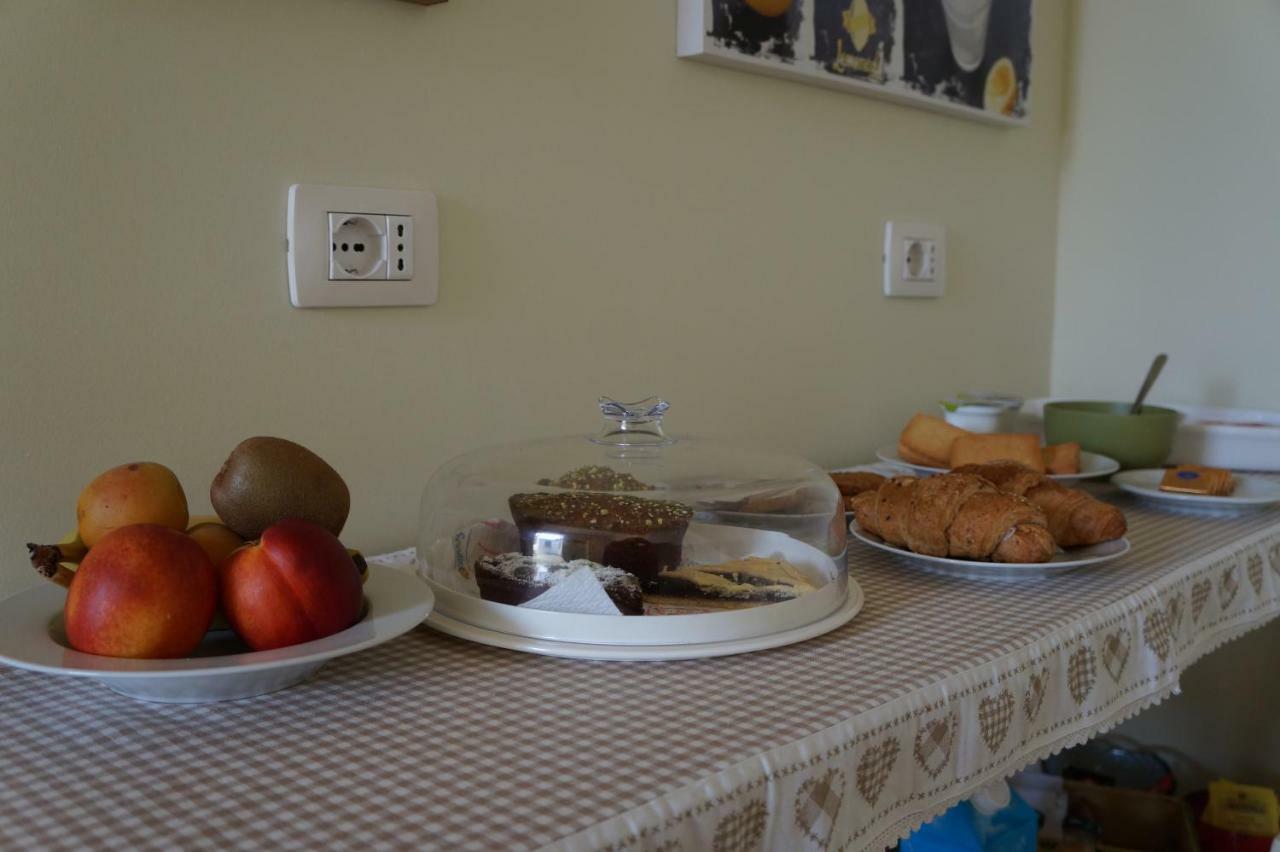 Il Vicolo 48 Bed and Breakfast Pesaro Buitenkant foto