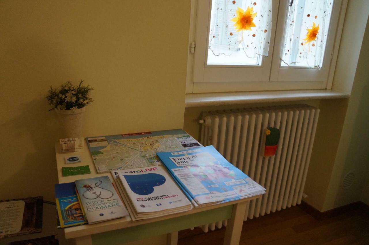 Il Vicolo 48 Bed and Breakfast Pesaro Buitenkant foto