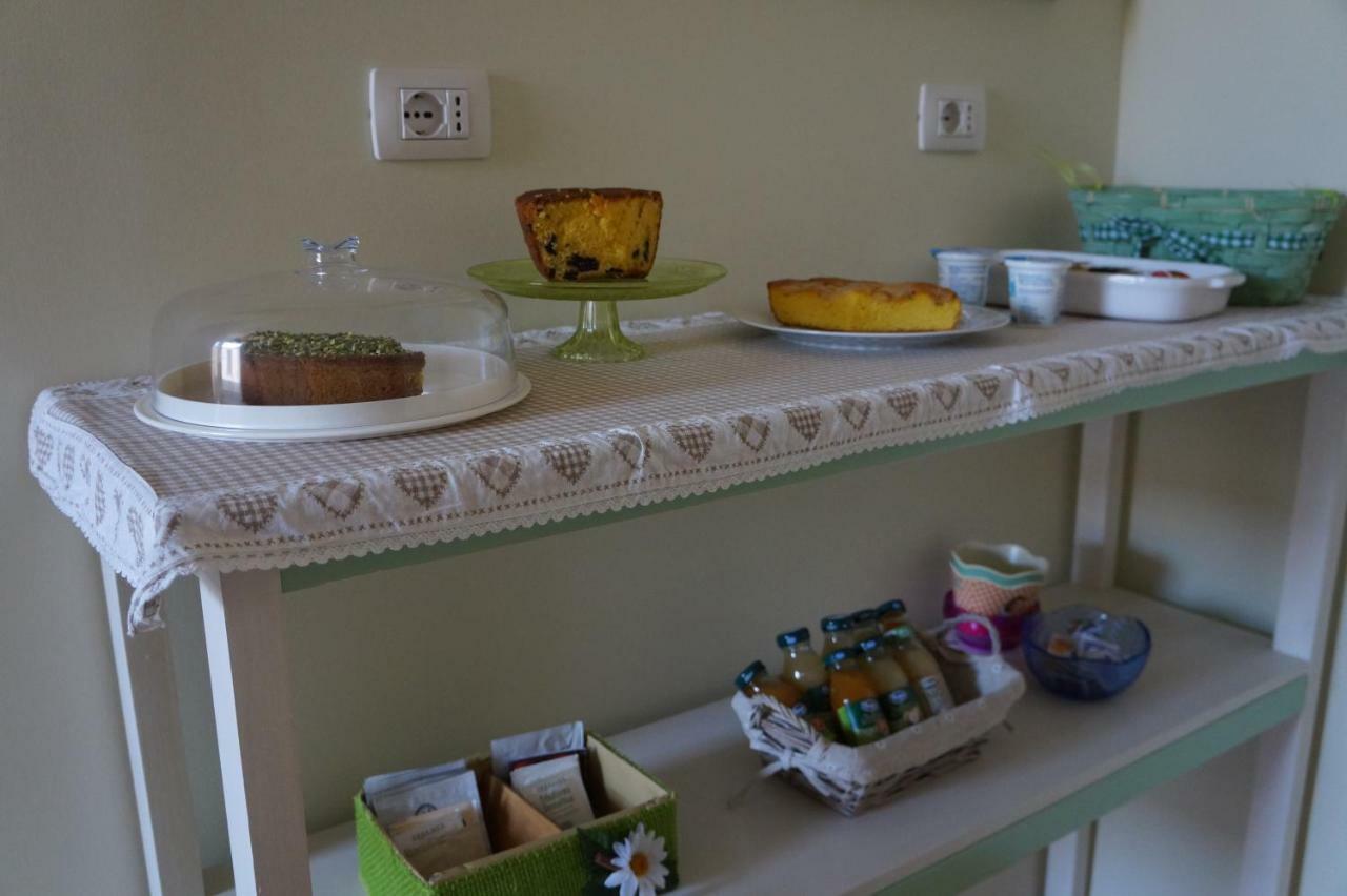 Il Vicolo 48 Bed and Breakfast Pesaro Buitenkant foto