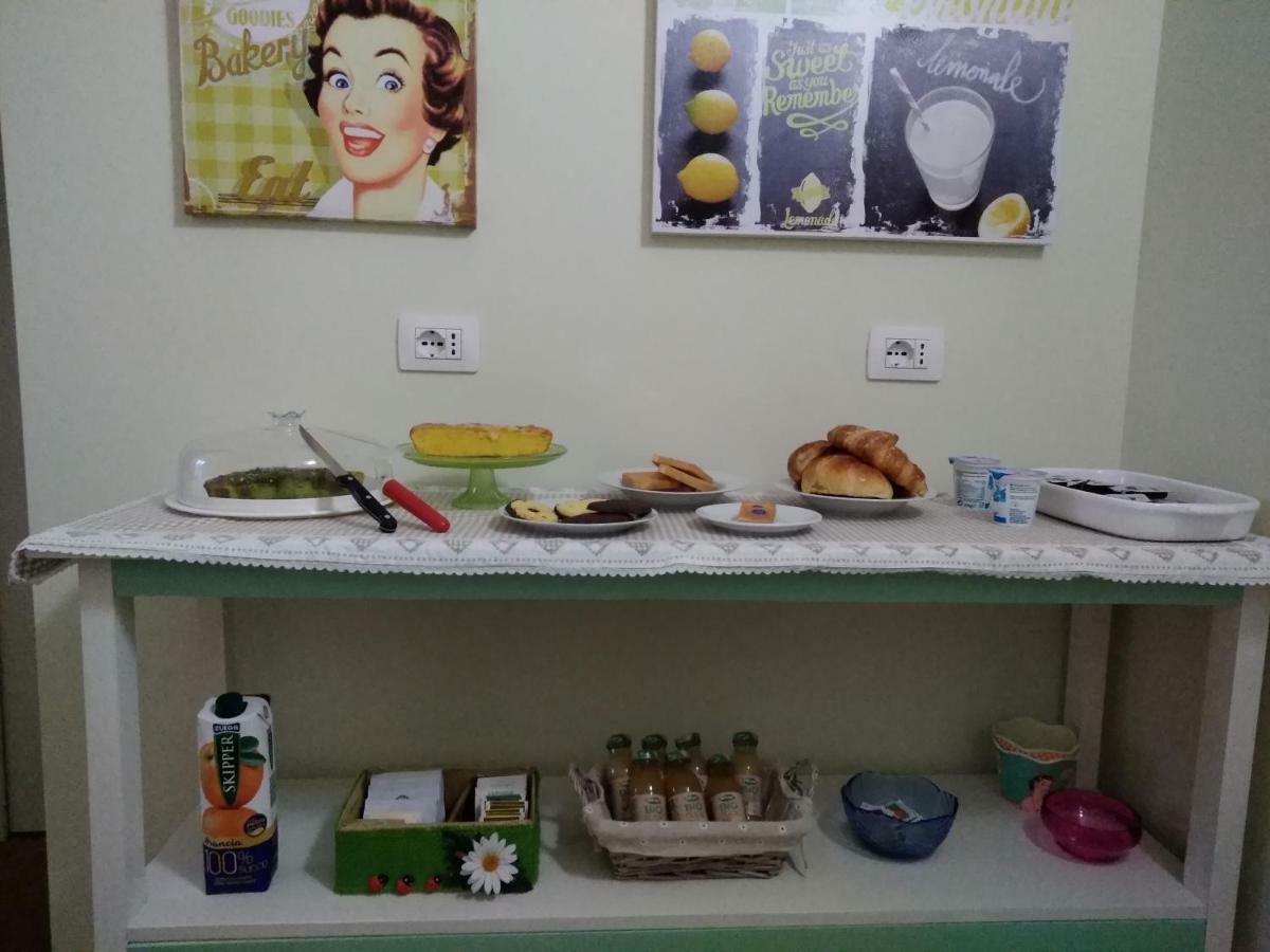 Il Vicolo 48 Bed and Breakfast Pesaro Buitenkant foto