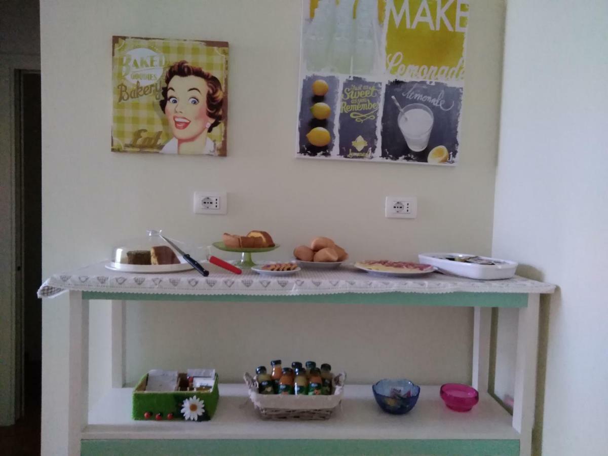 Il Vicolo 48 Bed and Breakfast Pesaro Buitenkant foto
